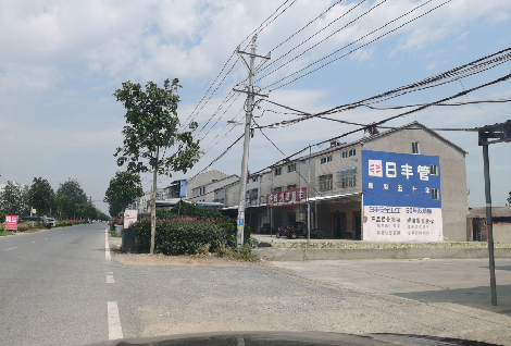 石渠如何能保证墙体广告的醒目性？