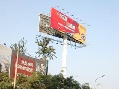 石渠户外广告怎么做才能让人一眼记住？